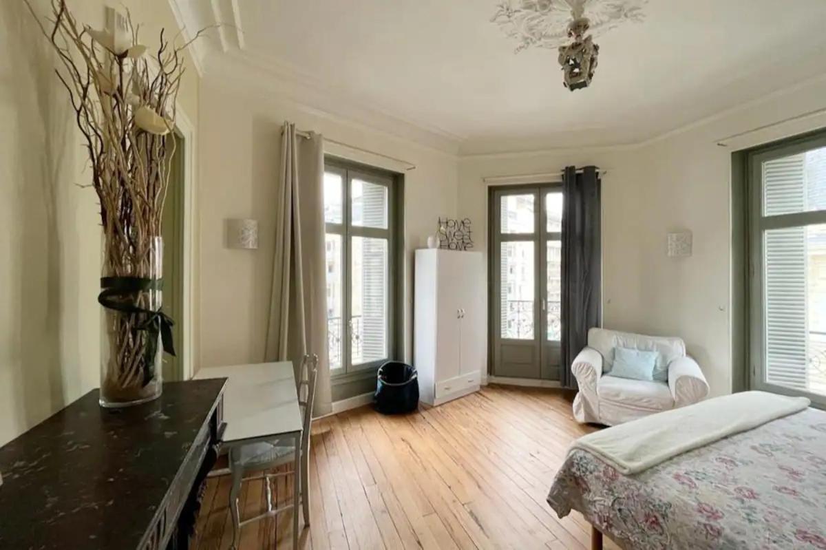 Appartement Cosy Hortensia- 4 Ch- Clemenceau Hypercentre & Parking Sous Terrain- 110M2 à Pau Extérieur photo